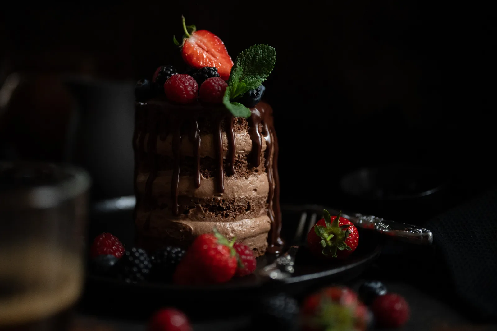 Bettina-Gandlgruber-102.jpg "Naked Cake mit Beeren"