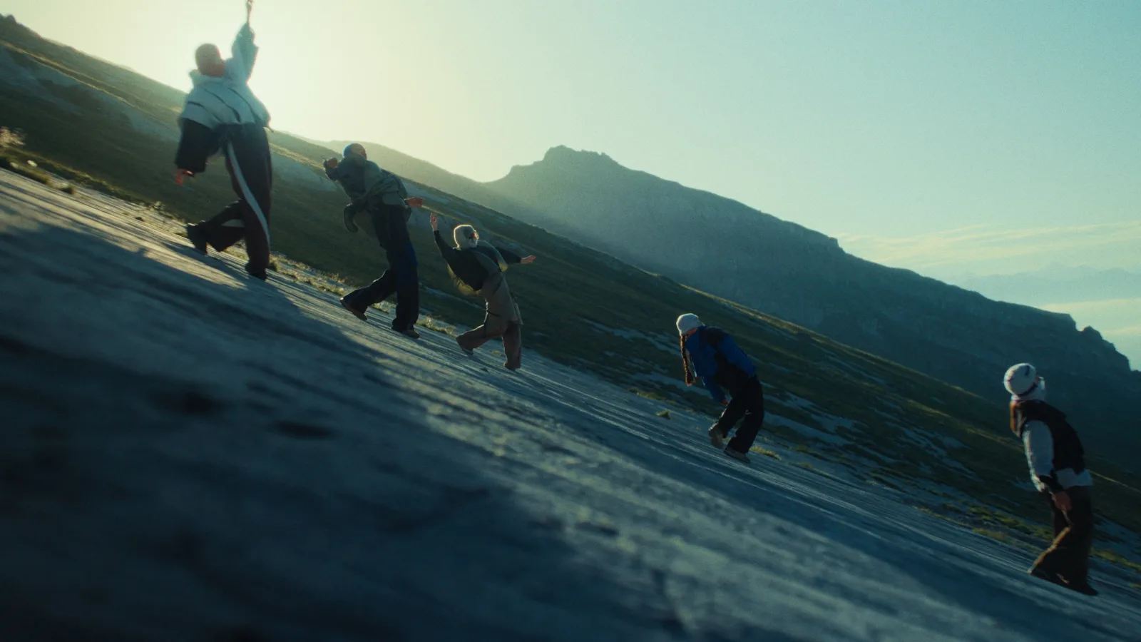 MovingMountains_INVIADI_002