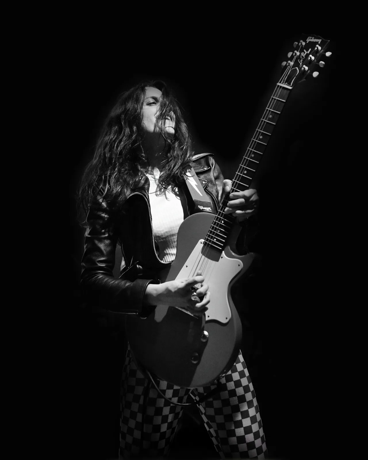 Laura Cox one of the best guitar player in concert