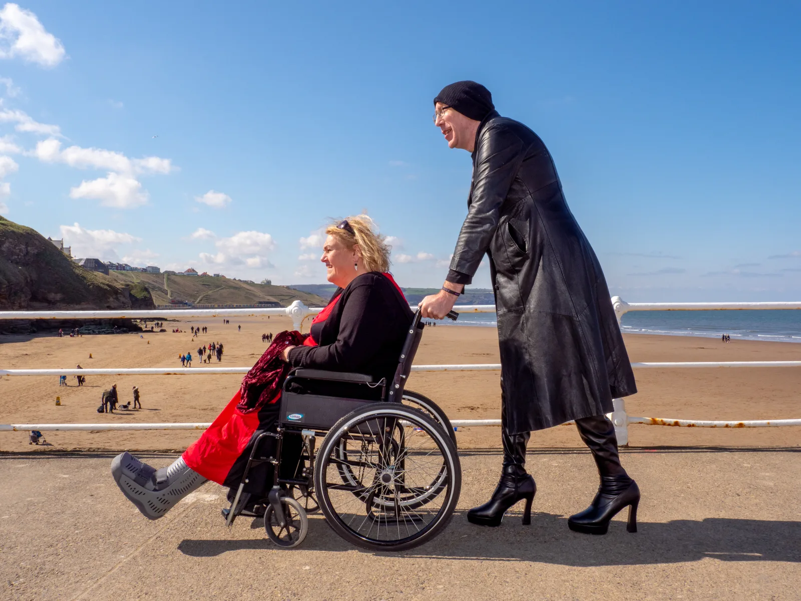 Peter-Dench_Seaside01