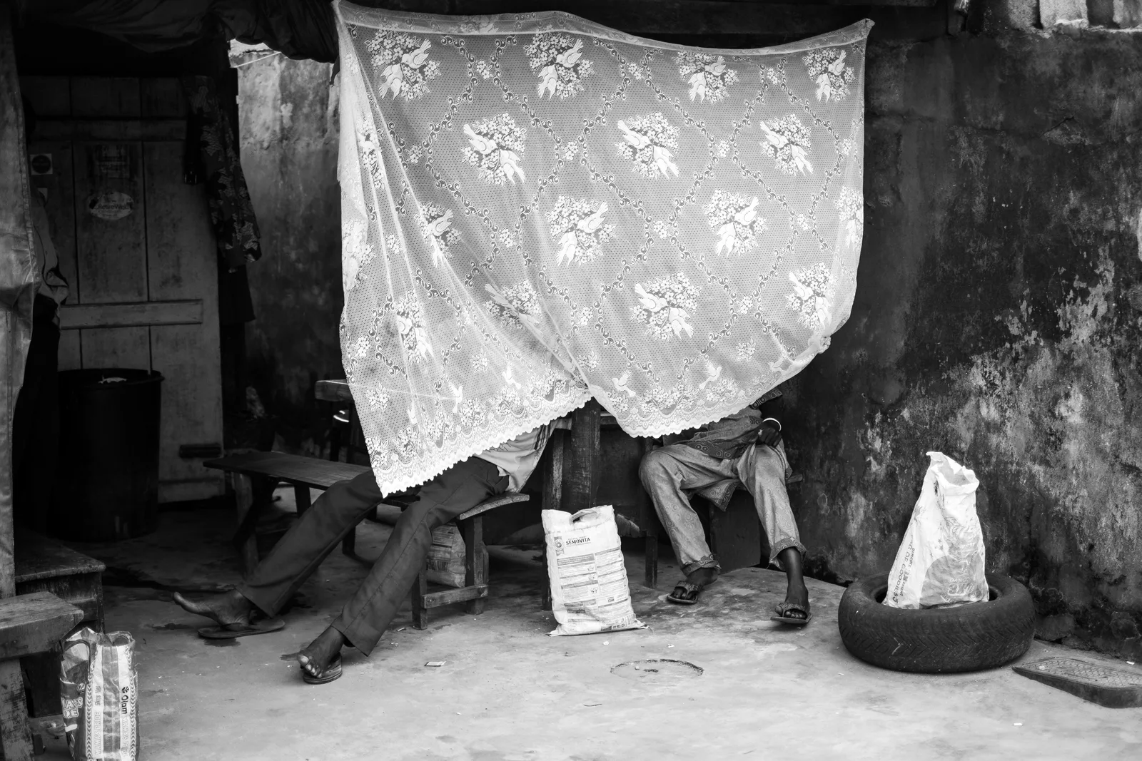 Chris%20Iduma_Lagos%3A%20A%20History%20of%20Quietude_004