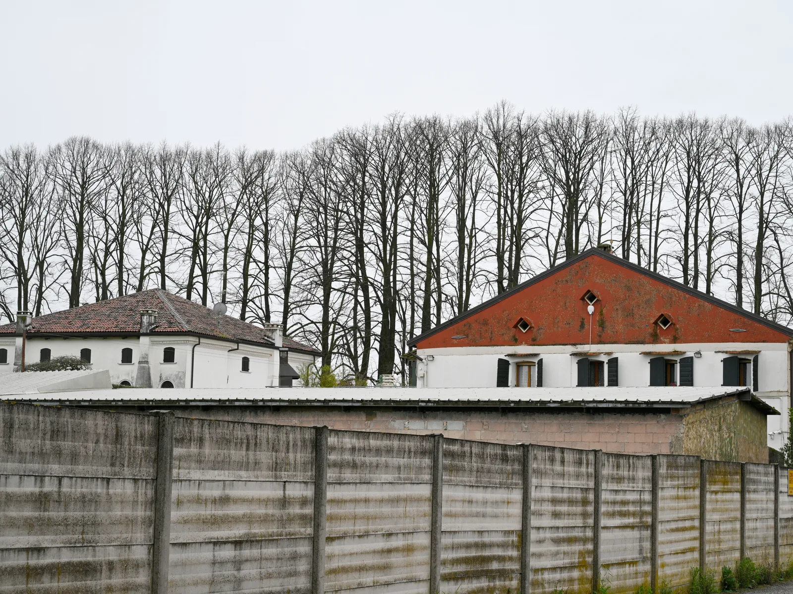 Eingezäunt